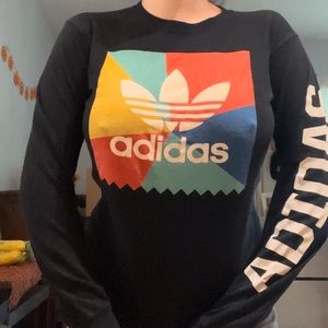 Vintage adidas logo sleeve